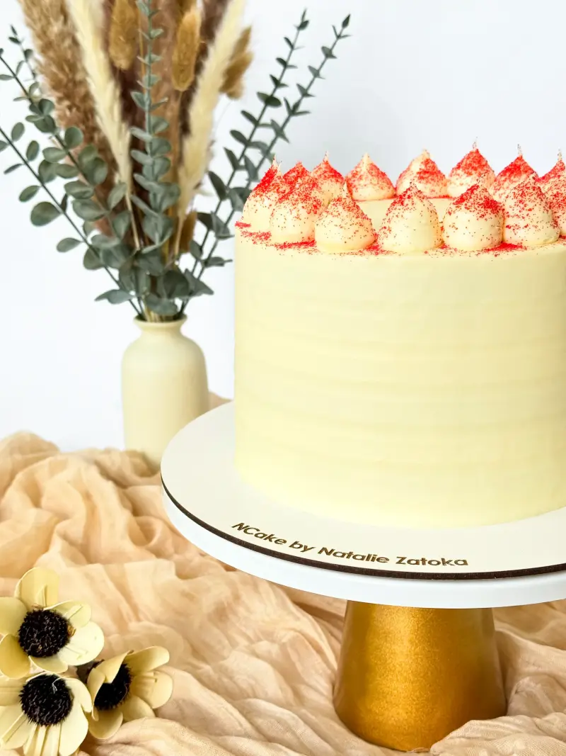 zoom view of the red velvet cake Active Image