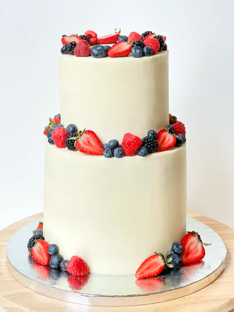 decorated wedding cake Active Image